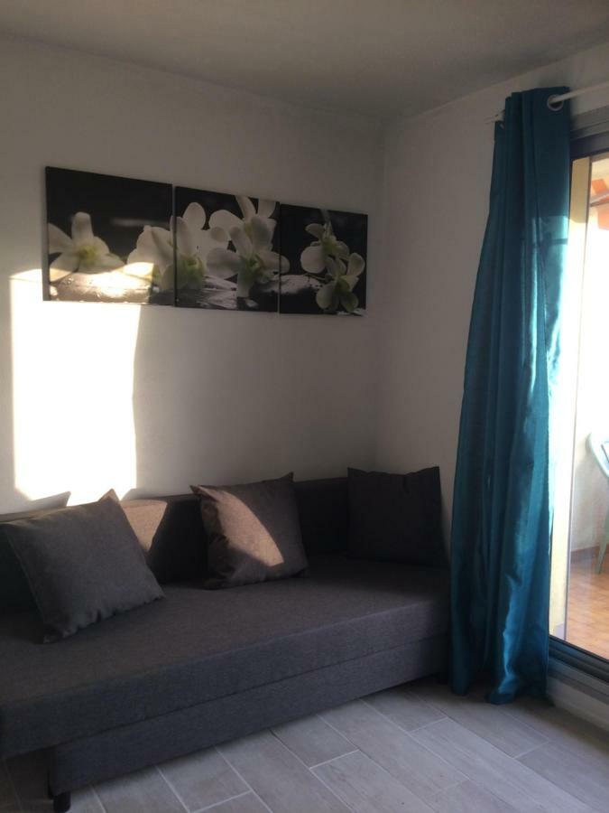 Studio La Ciotat Apartment ภายนอก รูปภาพ